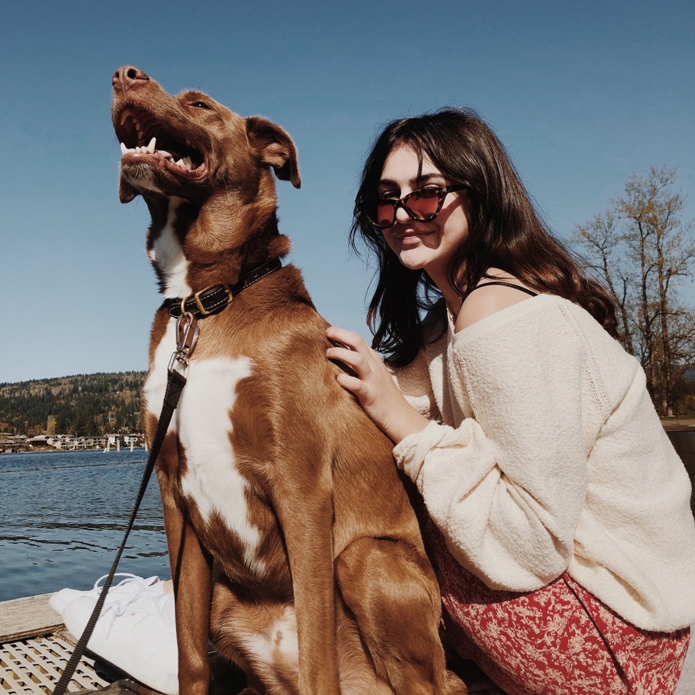 Meet your Posher, Caity